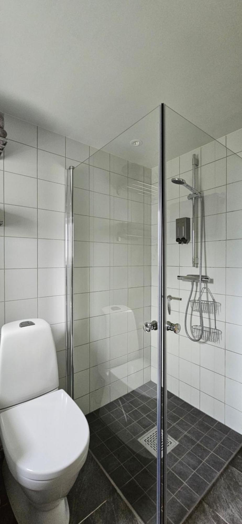 Tiny Grey House With Loft, 15 Min From City Center 예테보리 외부 사진